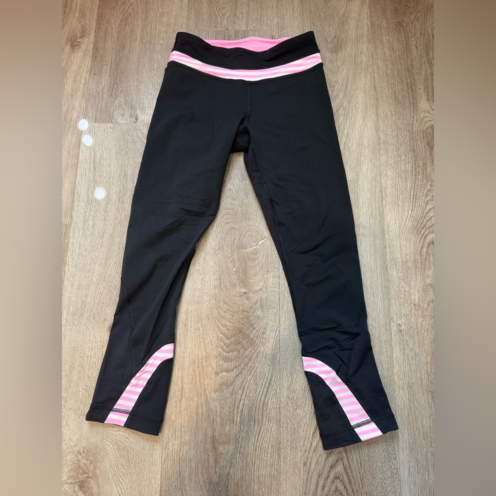 Lululemon blank with pink and white stripe cropped legging size 2